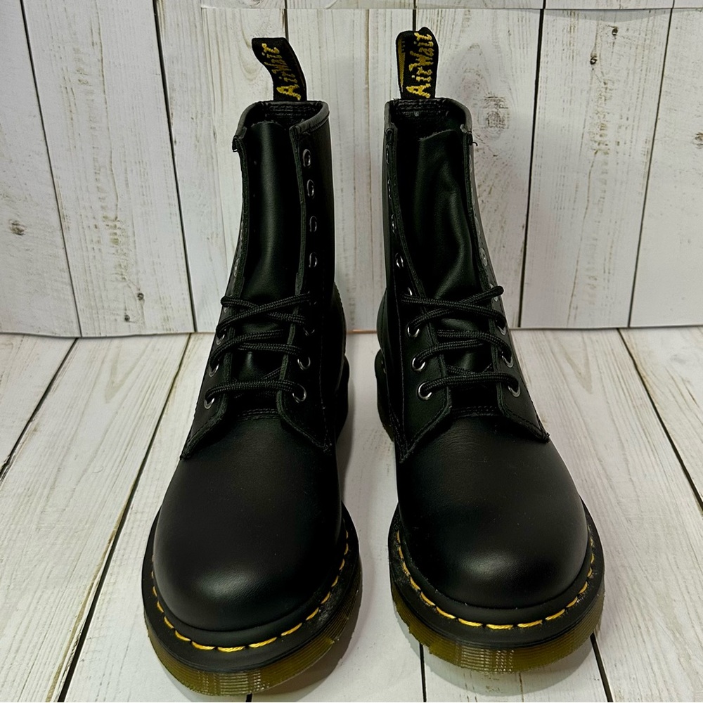 Dr Martens Women Sz 7 Black 1460 Smooth Leather Combat‎ Boots Doc Grunge Goth